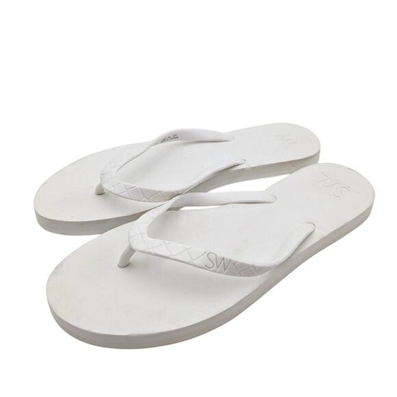 Stuart Weitzman Women's Embossed Flip Flop Thong Sandals White Size US9B EU39.5 - Picture 1 of 10